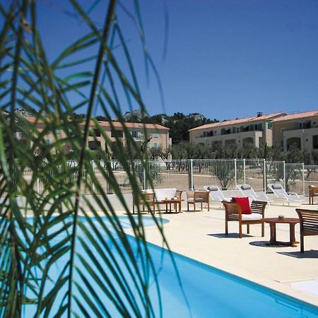 Lagrange Vacances Le Domaine De Bourgeac Paradou Exterior photo